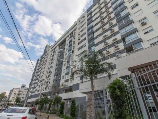 Apartamento com 3 quartos à venda na Rua Bezerra de Menezes, 623, Passo da Areia, Porto Alegre por R$ 699.000