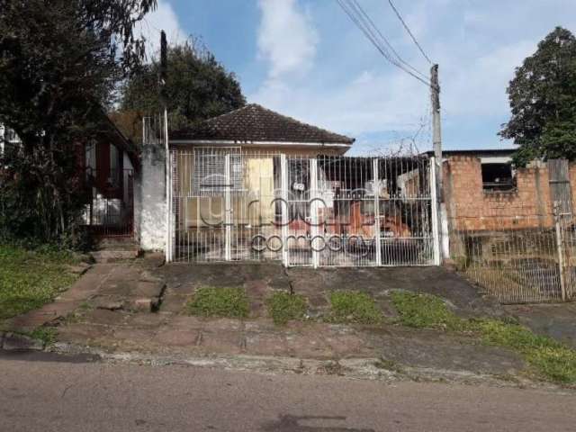 Terreno à venda na Rua Álvaro Nicofé, 137, Vila Jardim, Porto Alegre por R$ 199.000