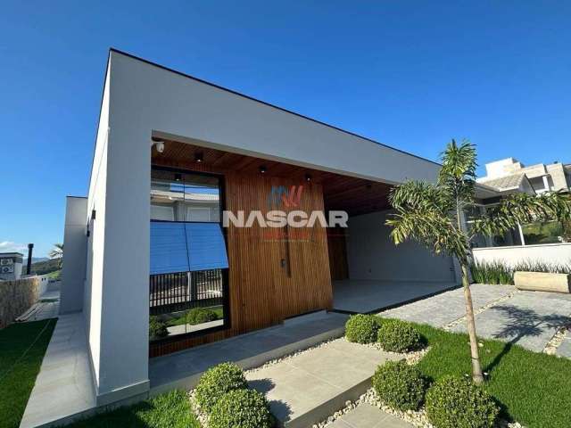 Casa Alto Padrão com 3 quartos sendo 1 suíte e piscina, à venda na Pedra Branca - Palhoça