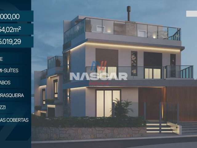 Casa Triplex com 3 Dormitórios, Rooftop e 254m² à Venda - Pedra Branca, Palhoça/SC