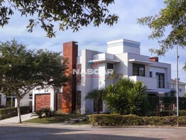 Casa com 3 Suítes e 305m² à Venda - Jurerê Internacional, Florianópolis/SC