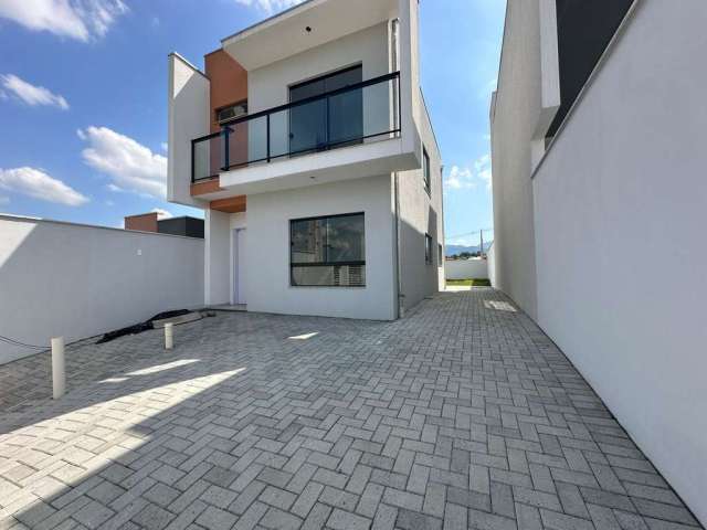 Casa para Venda em Indaial, Benedito, 3 dormitórios, 1 suíte, 3 banheiros, 2 vagas