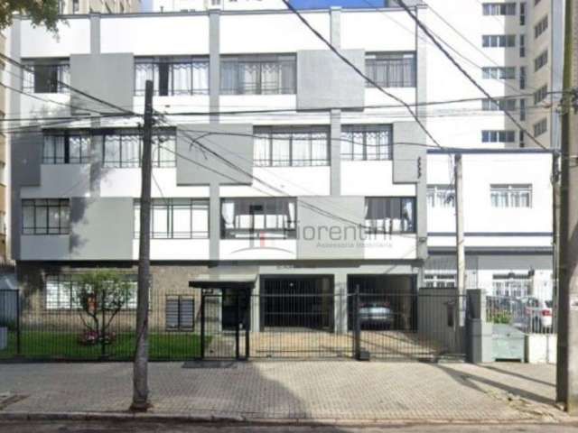 Apartamento de 3 quartos no Batel