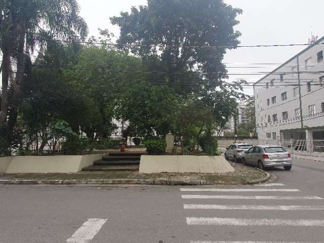 Excelente apartamento na Guilhermina, em Praia Grande.