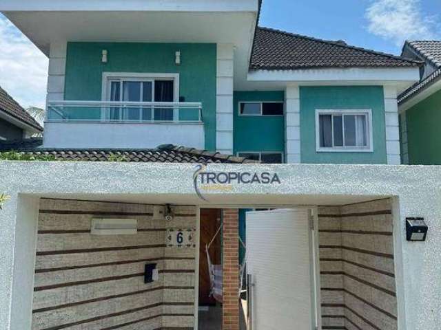 Casa tríplex em condomínio no Recreio