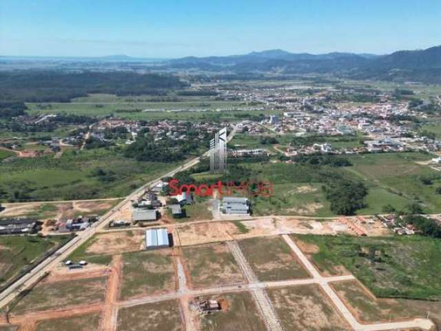 Terreno à venda na Prefeito Silvestre Nunes Junior, 1, Areião, Canelinha por R$ 132.300