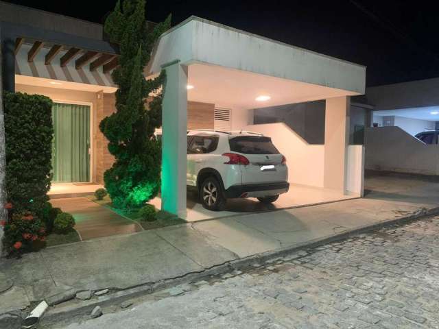 Excelente casa em condomínio fechado com móveis planejados