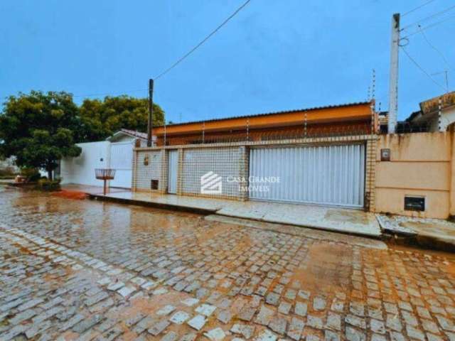 Casa com 3 dormitórios à venda, 145 m² por R$ 340.000,00 - Nova Parnamirim - Parnamirim/RN