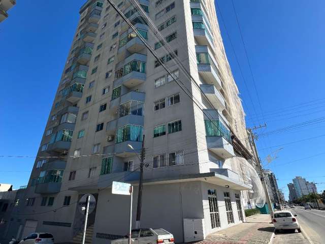 Apartamento de Frente para o Mar no Centro com 3 Quartos e Suíte – Pronto para Morar!