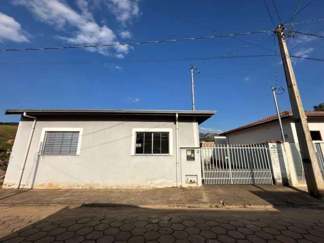 Casa 2 dormitórios para Venda em Córrego do Bom Jesus, Corrégo do bom Jesus, 2 dormitórios, 1 banheiro, 3 vagas