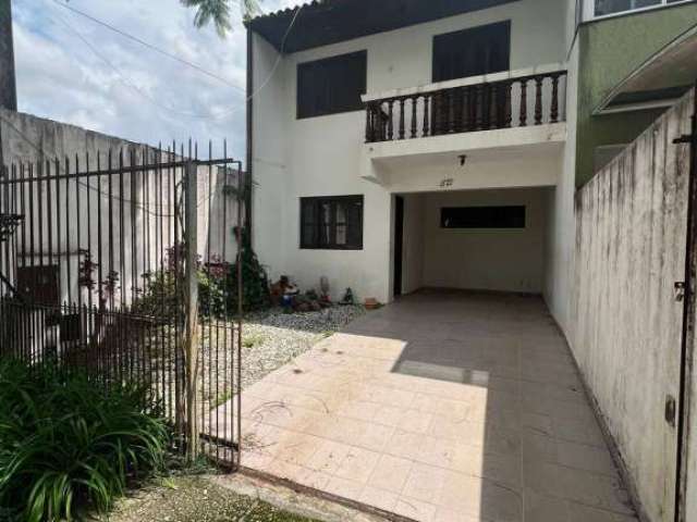 Lindo Sobrado com 3 quarto 1 suite no Cajuru, Curitiba PR