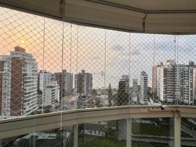 Apartamento com 3 quartos à venda na Rua Graciliano Ramos, --, Agronômica, Florianópolis por R$ 1.950.000