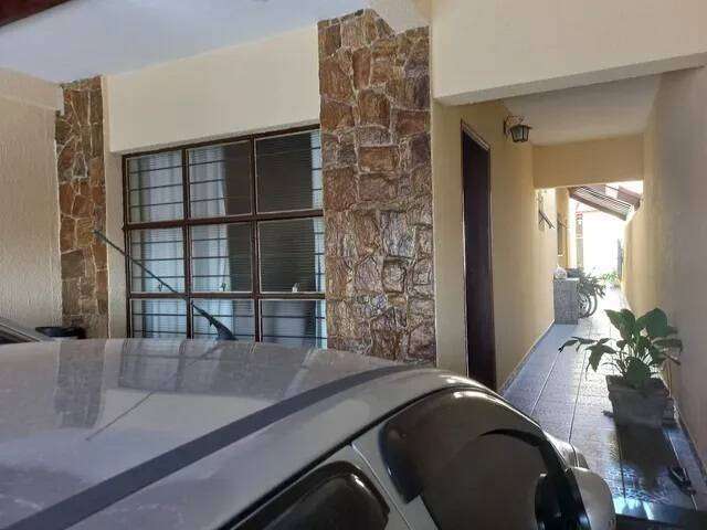 Casa com 3 quartos à venda na Rua Ernesto Migliorini, 75, Jardim São Conrado, Sorocaba por R$ 375.000