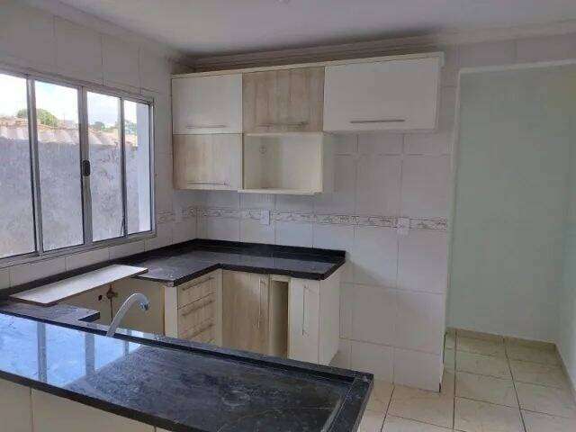 Casa com 2 quartos à venda na Rua Jaromiro Blaseck, Vila Santa Rita, Sorocaba por R$ 238.500