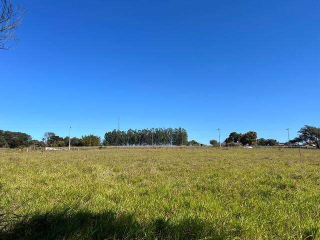 Terreno à venda no Porto, Capela do Alto  por R$ 270.000