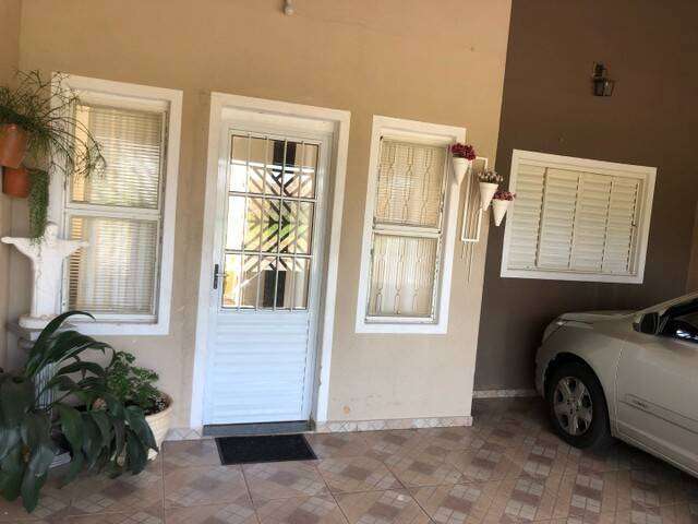 Casa com 3 quartos à venda na Rua Manoel Martins Castanheira, 371, Jardim Camila, Sorocaba por R$ 286.000