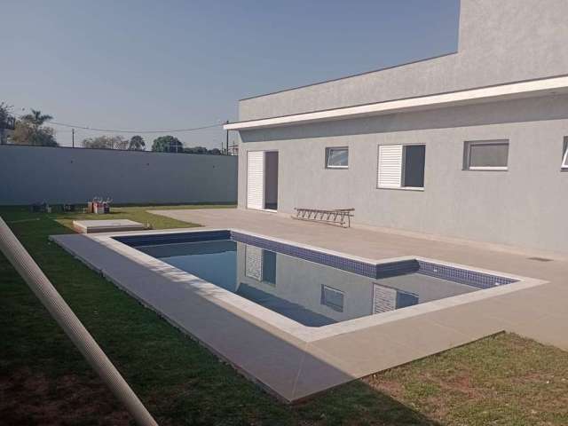 Casa em condomínio fechado com 3 quartos à venda na Rod. Raposo Tavares, km 114 - 5, 785, Barreiro, Araçoiaba da Serra por R$ 1.600.000