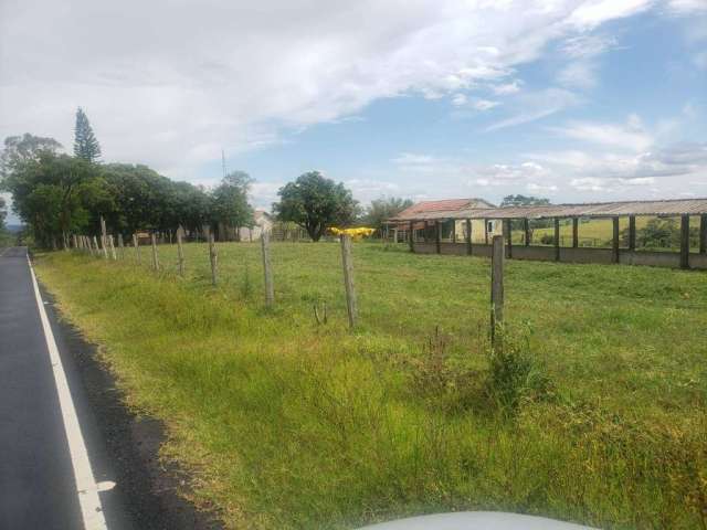 Chácara / sítio à venda na Estrada Vicinal Roque Jacob de Barros km 21, Centro, Guareí por R$ 1.700.000