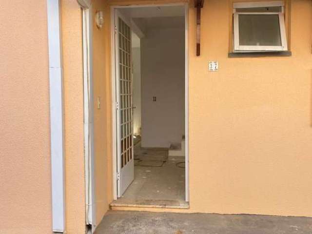 Casa em condomínio fechado com 3 quartos à venda na João Leme dos Santos, 443, Condomínio Villa Flora, Votorantim por R$ 630.000