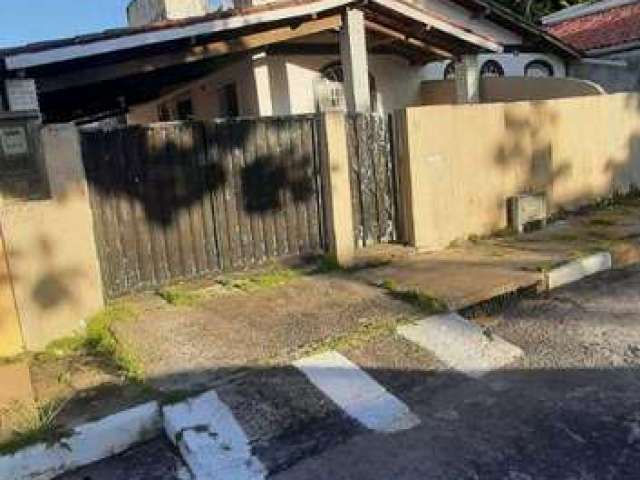 Casa com 3 dormitórios para alugar, com 200 m² - Abrantes - Camaçari/BA