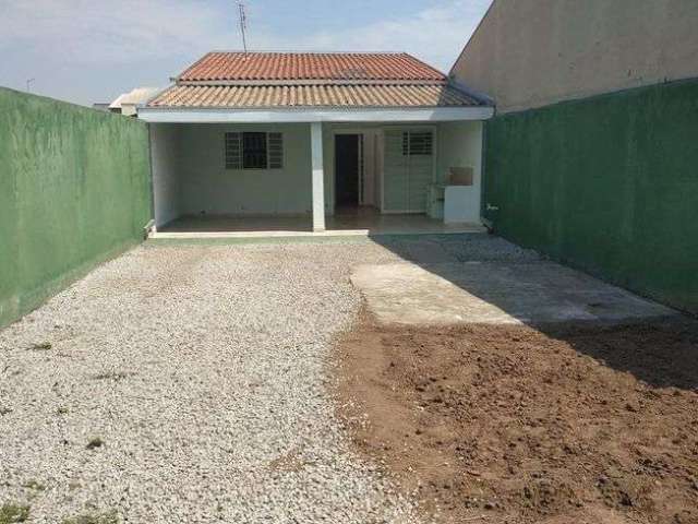 Parque dos Sinos, em Jacareí / Casa com 1 quarto e amplo quintal