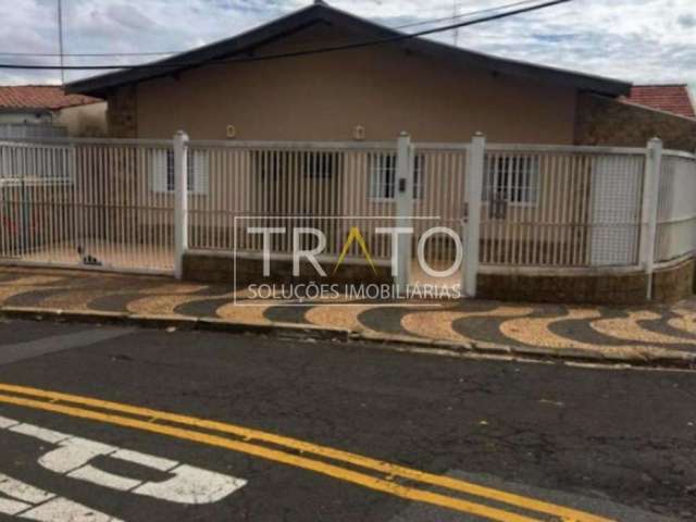 Casa com 3 quartos à venda na Francisco Moraes Júnior, 6, Jardim Leonor, Campinas, 221 m2 por R$ 680.000