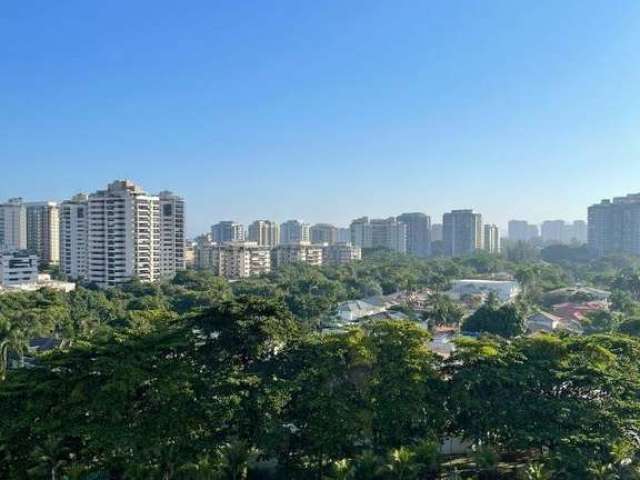 Flat na Barra da Tijuca - Suíte de 38² - Condomínio Mediterrâneo