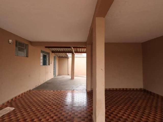 Casa para Locação em Ribeirão Preto, Vila Albertina, 2 dormitórios, 1 banheiro, 2 vagas