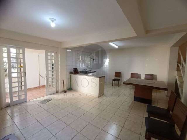 Casa com 3 quartos à venda na Rua São José, 586, Country Club, Poços de Caldas, 275 m2 por R$ 850.000