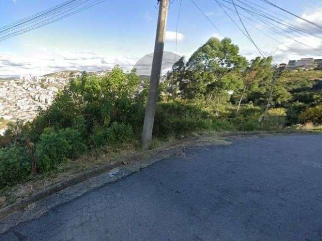 Terreno à venda na Rua Governador Israel Pinheiro, 90, Jardim Santa Augusta, Poços de Caldas por R$ 150.000