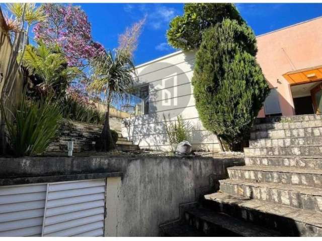 Casa com 3 quartos à venda na Rua Gabriel Duarte, 44, Parque Vivaldi Leite Ribeiro, Poços de Caldas, 195 m2 por R$ 860.000