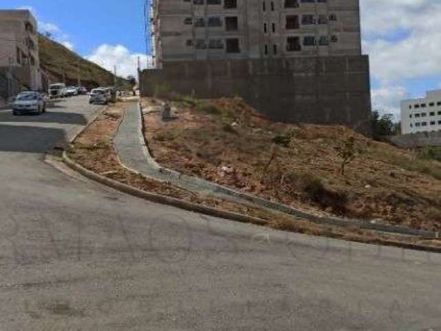 Terreno à venda na Rua Rogério Rocha de Oliveira, 401, Residencial Summer Ville, Poços de Caldas por R$ 320.000