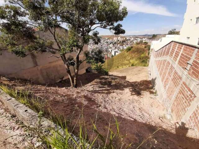 Terreno à venda na Rua Hortência Prata Ferreira, 135, Santa Ângela, Poços de Caldas por R$ 300.000