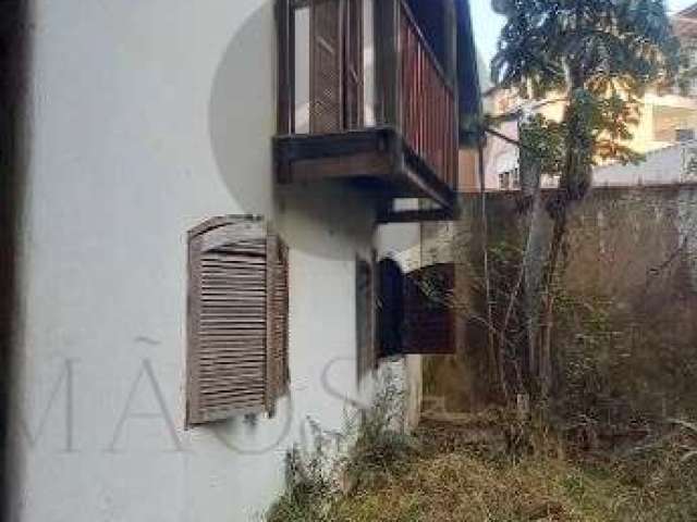 Casa com 3 quartos à venda na Rua Argentina, 824, Jardim Quisisana, Poços de Caldas, 125 m2 por R$ 350.000