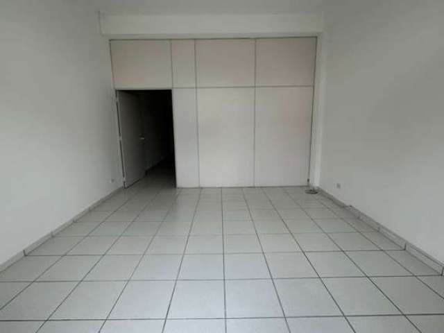 Loja para alugar, 106.30 m2 por R$3500.00  - Boqueirao - Curitiba/PR