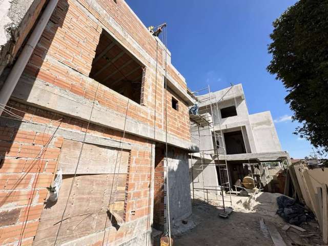 Sobrado com 3 quartos  à venda, 126.89 m2 por R$780000.00  - Novo Mundo - Curitiba/PR