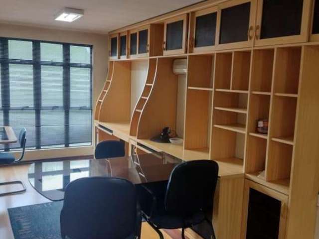 Sala Comercial para alugar, 27.66 m2 por R$1500.00  - Xaxim - Curitiba/PR