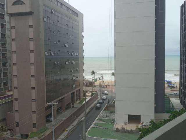 Navegantes frente para o mar .