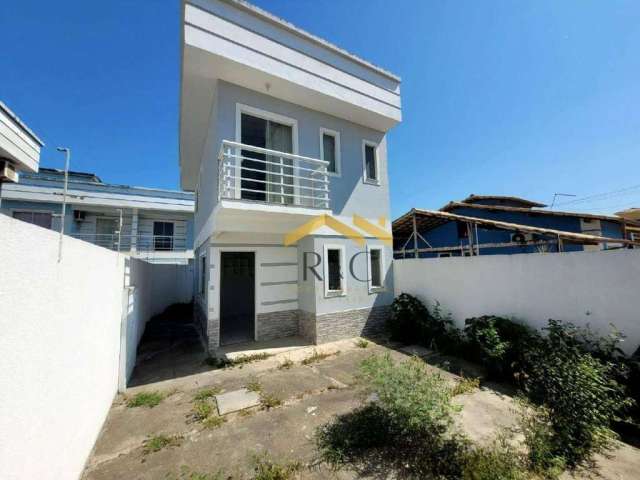 Casa com 2 dormitórios à venda, 70 m² por R$ 330.000 - Village Rio das Ostras - Rio das Ostras/RJ