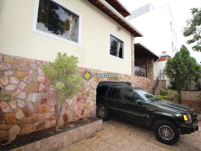 Casa com 4 quartos à venda na Rua Doutor Antônio Gonçalves de Matos, 100, Santa Mônica, Belo Horizonte por R$ 840.000