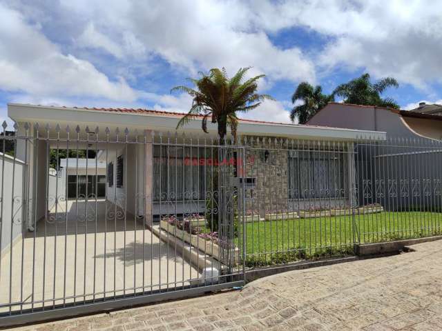 Casa para alugar na Rua João Azolin, 509, Santa Felicidade, Curitiba por R$ 4.500