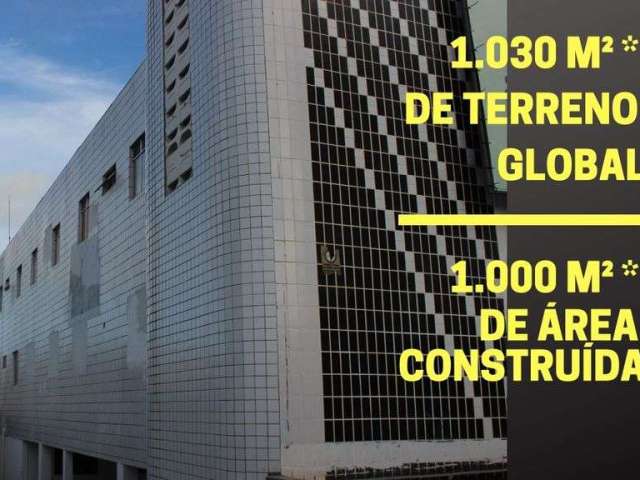 Prédio comercial na melhor localização da BR 101 com 1000m² de área construída.