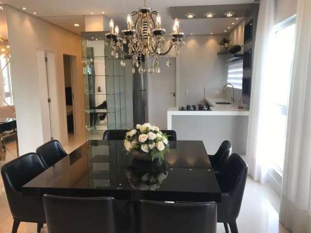 Apartamento decorado quadra mar com 3 dormitórios sendo 2 suítes e 3 vagas em Meia Praia em Itapema