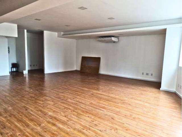 Sala Comercial Corporativa de 143 m² na Vila Adyana - São José dos Campos