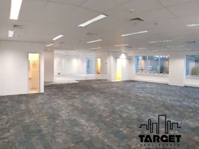 Conjunto Comercial/Sala para alugar, 107m² - Alphaville