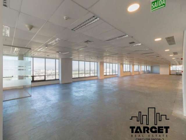 Conjunto Comercial de Alto Padrão à Venda: 1.735 m² em Alphaville