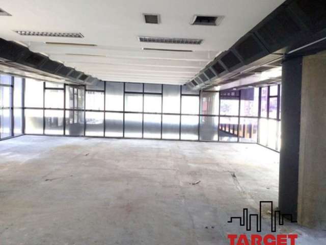 Conjunto Comercial para Locação no Itaim Bibi, São Paulo-SP: 767m² com 12 banheiros, 15 vagas.