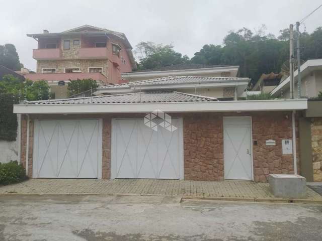 Casa com 3 dormitórios à venda, 334 m² por R$ 1.800.000,00 - Cidade Jardim - Mairiporã/SP