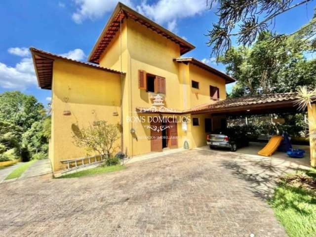 Casa em condomínio fechado com 4 quartos à venda na Chácara Vale do Rio Cotia, Carapicuíba  por R$ 2.400.000