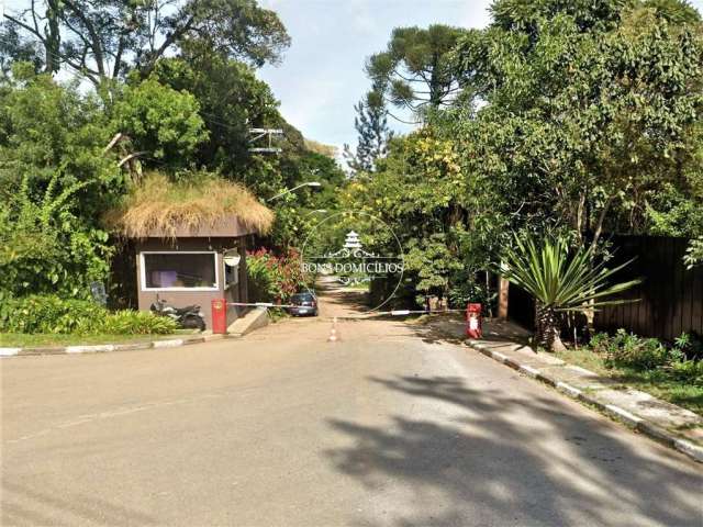 Lote 907,00 m² - Bolsão FECHADO no Miolo da Granja Viana!